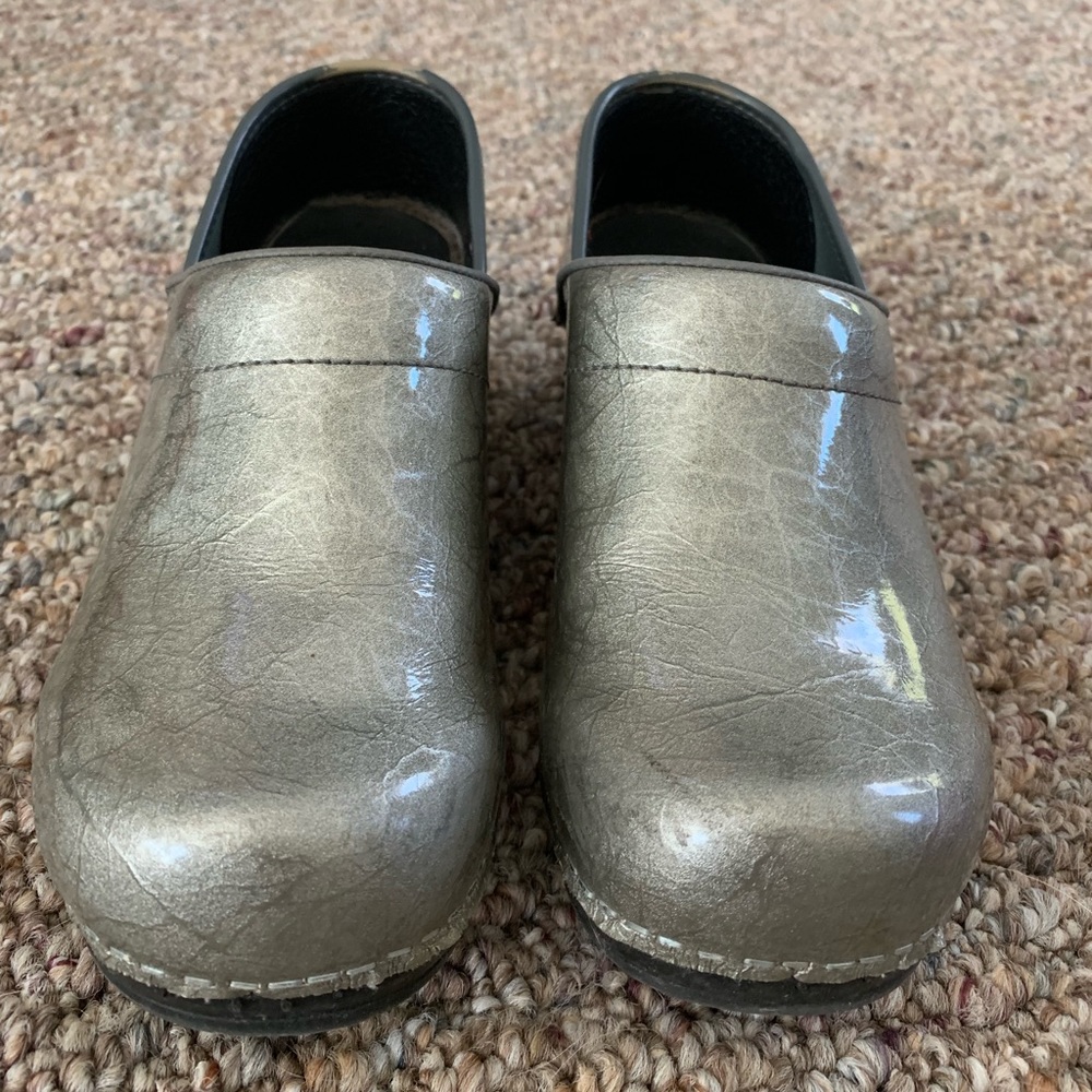 Sanita clogs